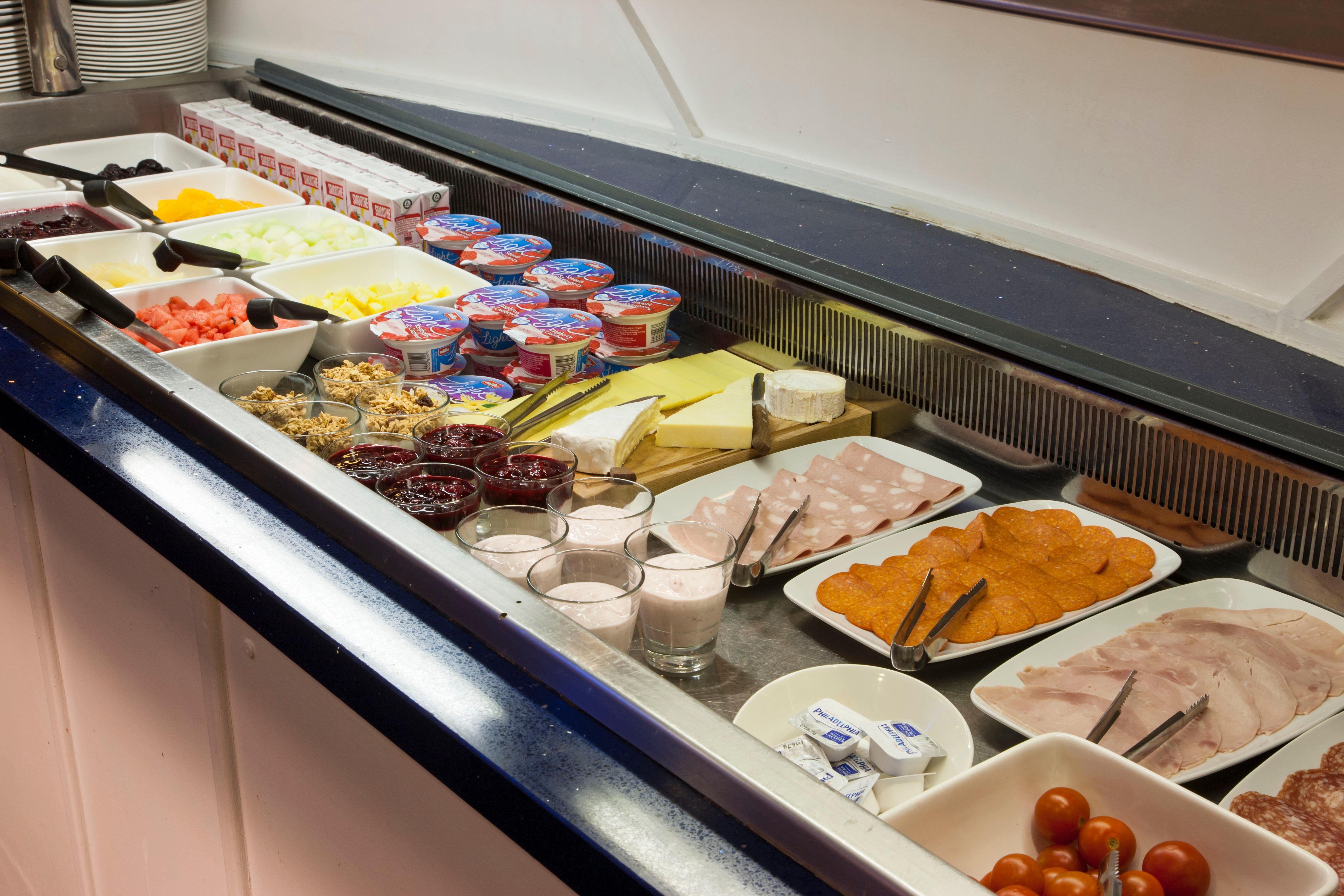 Crowne Plaza Liverpool - John Lennon Airport By Ihg Экстерьер фото