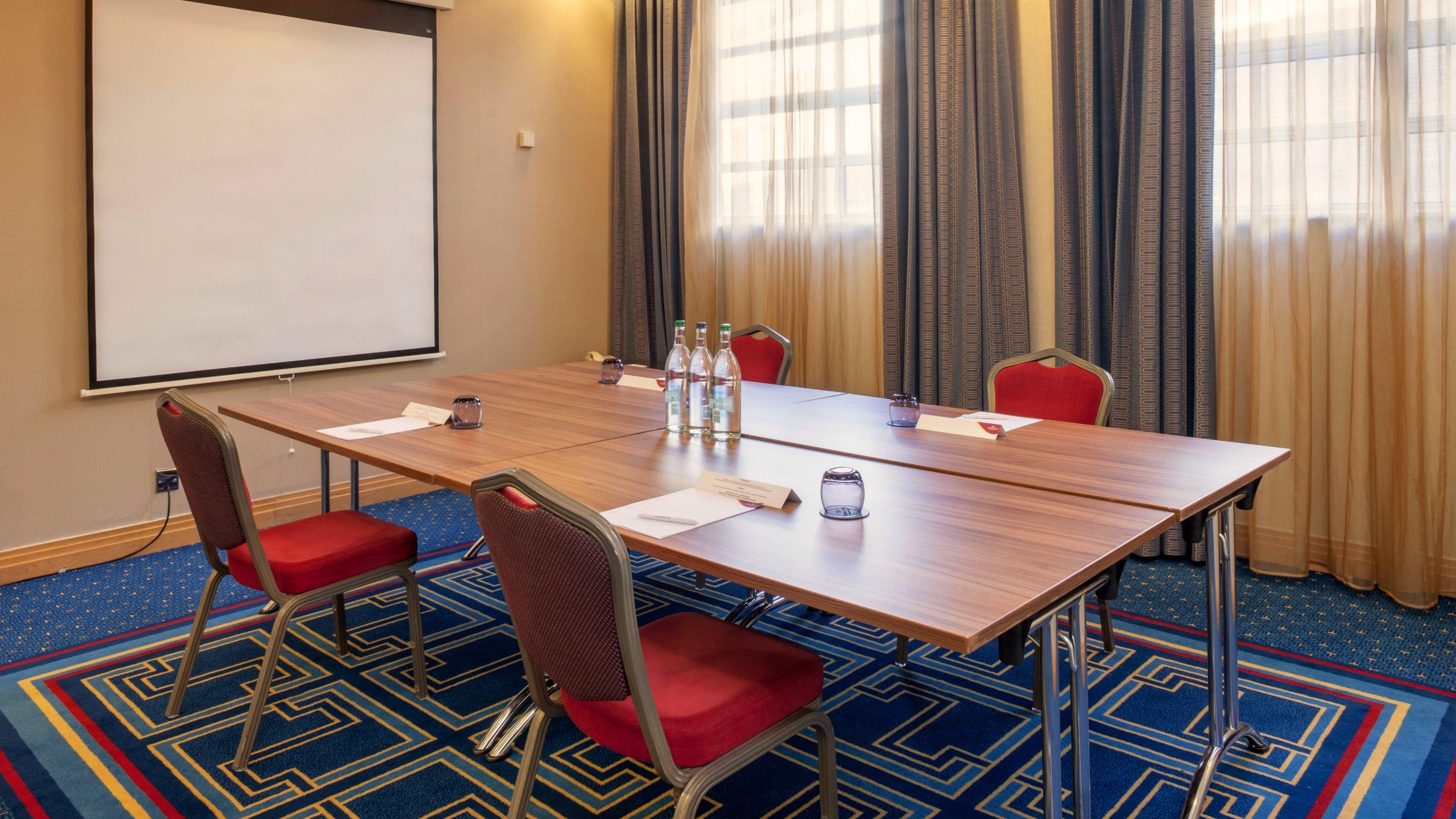 Crowne Plaza Liverpool - John Lennon Airport By Ihg Экстерьер фото