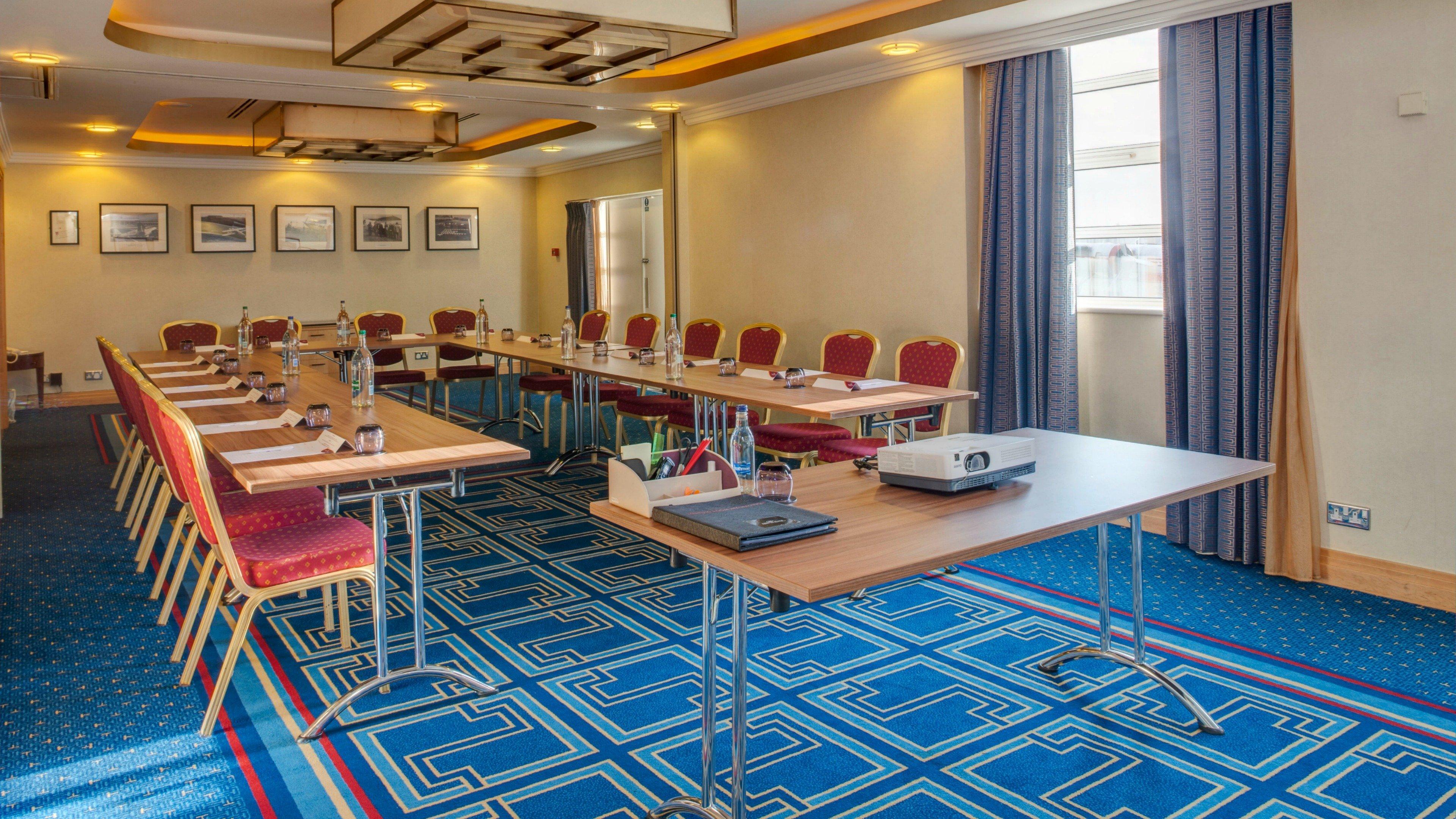 Crowne Plaza Liverpool - John Lennon Airport By Ihg Экстерьер фото