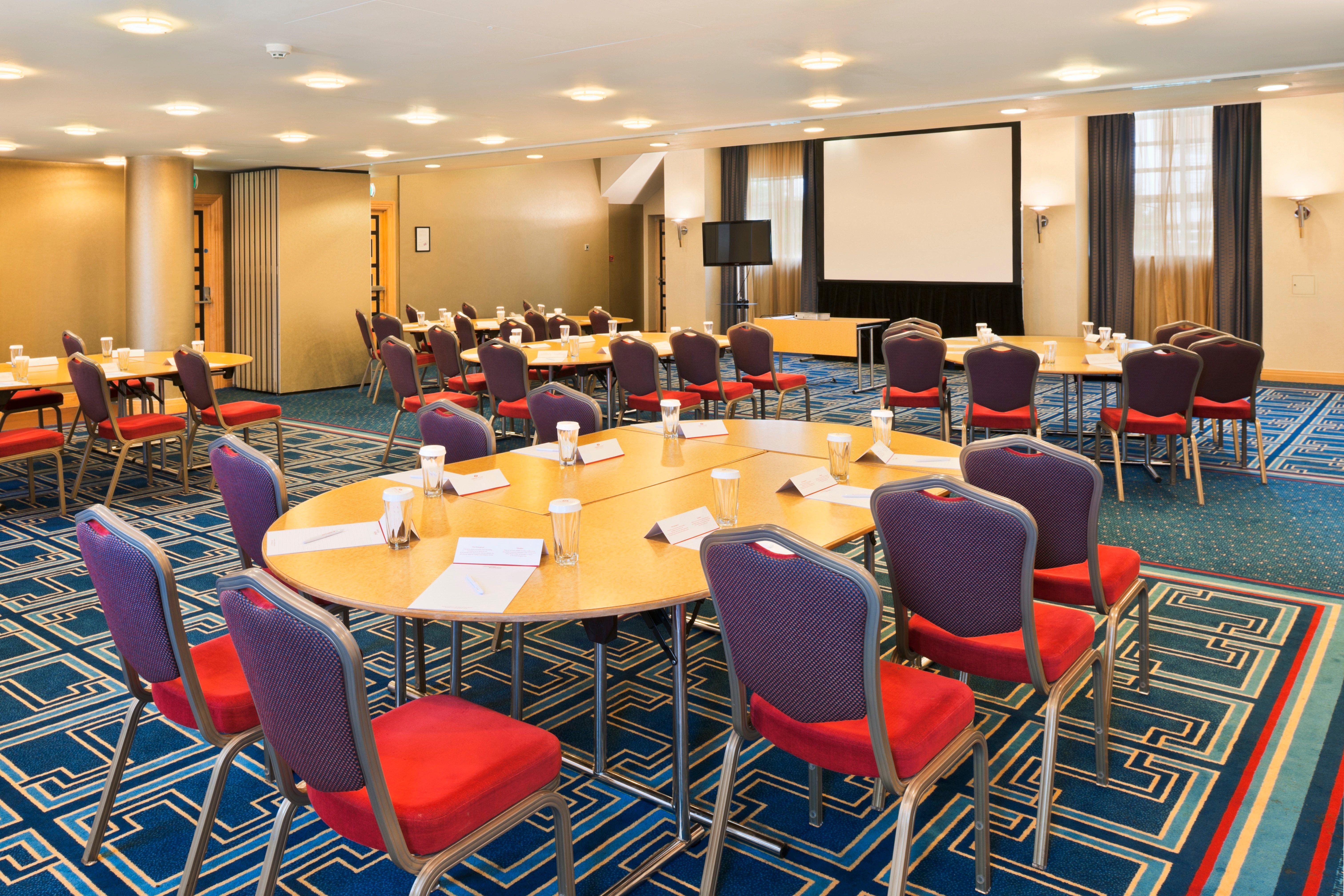 Crowne Plaza Liverpool - John Lennon Airport By Ihg Экстерьер фото