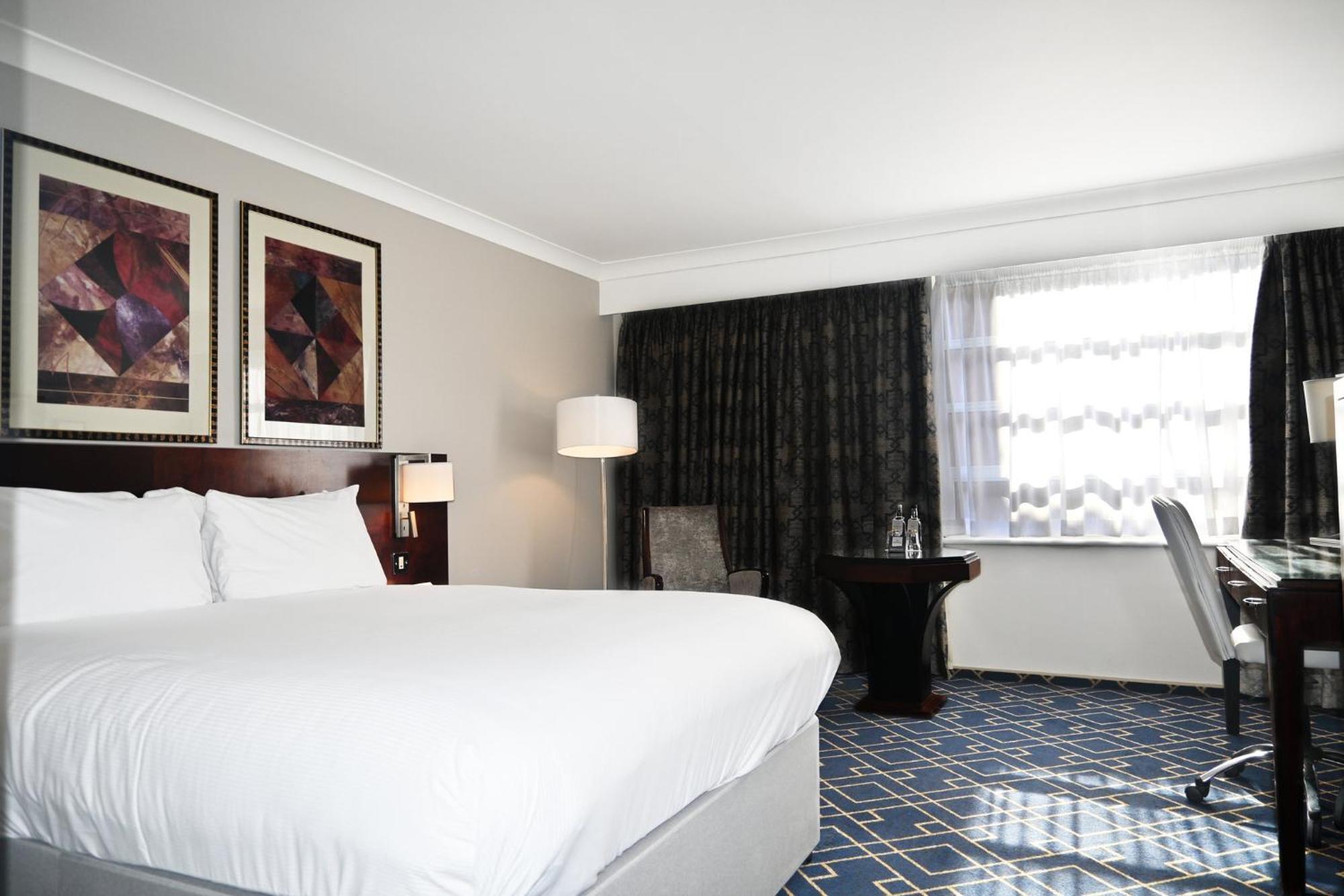 Crowne Plaza Liverpool - John Lennon Airport By Ihg Экстерьер фото